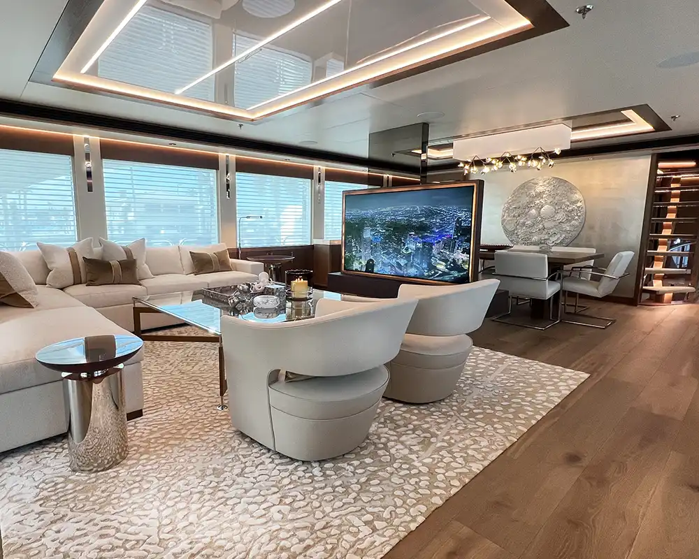 Westport 135 (41M) | Main Salon